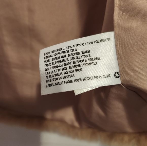 Pink Faux Fur Vest - Picture 5 of 5